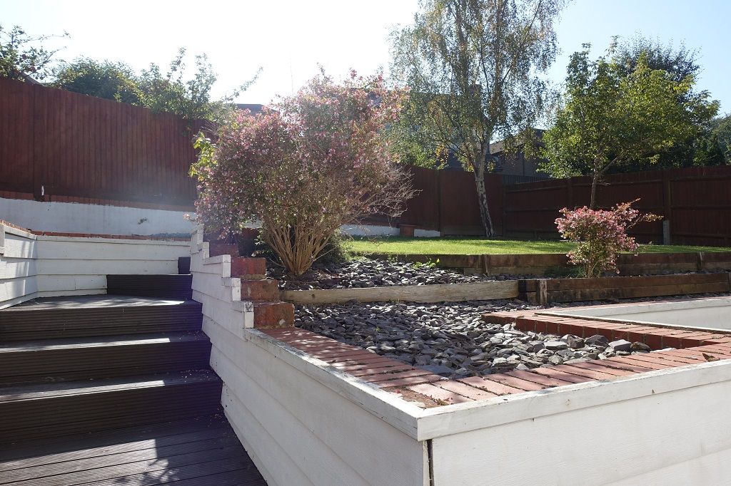 Decking and Garden